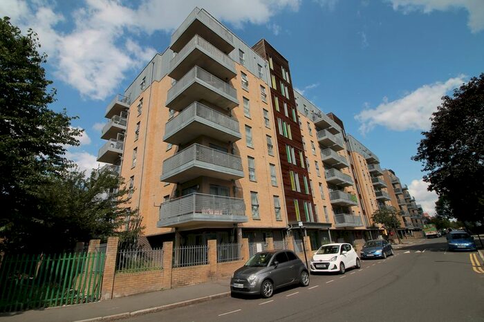 2 Bedroom Flat To Rent In Butchers Road, London, E16
