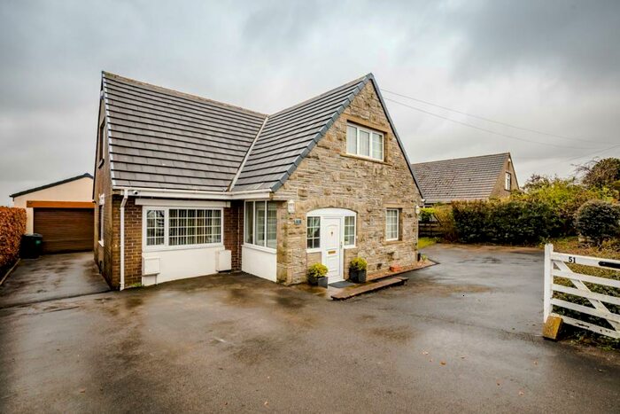 4 Bedroom Detached House For Sale In High Street, Scapegoat Hill, Huddersfield, HD7