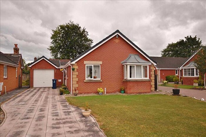 2 Bedroom Detached Bungalow For Sale In Lanchester Court, Leyland, PR26