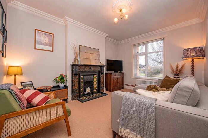 2 Bedroom Semi-Detached House For Sale In Kettering Road, Geddington, Kettering, NN14