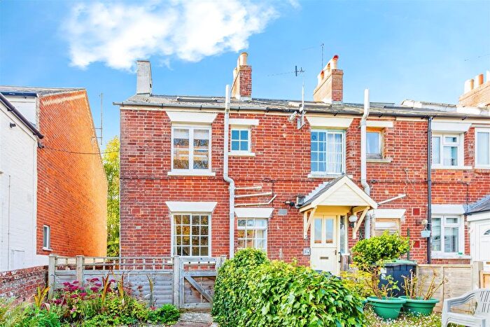 2 Bedroom Cottage For Sale In St. Andrews Road, Bridport, DT6