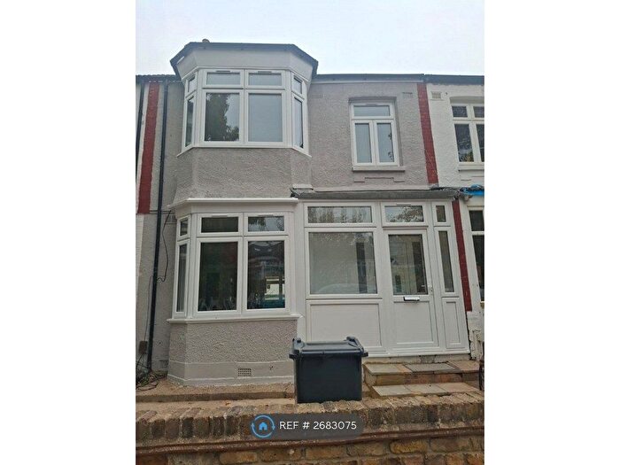 3 Bedroom Terraced House To Rent In St James Road, Mitcham, CR4