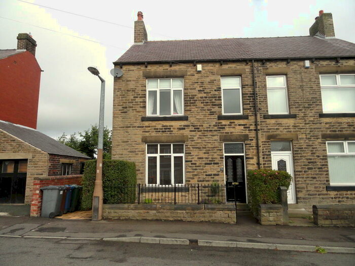 3 Bedroom Semi-Detached House To Rent In Clarel Street, Penistone, S36