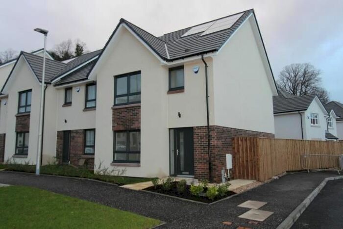 3 Bedroom End Of Terrace House To Rent In Teucheen Circle, Erskine, PA8