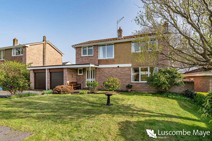 4 Bedroom Detached House For Sale In Ploughman Way, Yealmpton, Devon, PL8