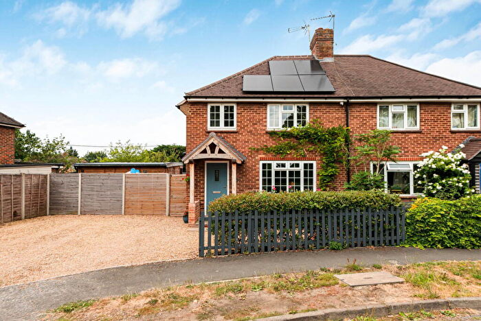 3 Bedroom Semi Detached House For Sale In Lashmere, Cranleigh, GU6