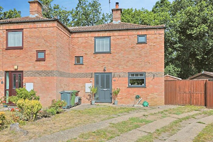 2 Bedroom Semi Detached House For Sale In Freezer Close, Gressenhall, Dereham, NR20