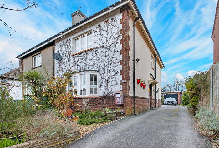 3 Bedroom Semi Detached House For Sale In Rock Road, Finedon, NN9