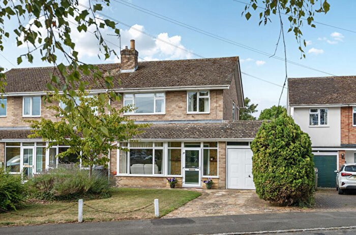 3 Bedroom Semi-Detached House For Sale In Churchill Way, Long Hanborough, Witney, OX29
