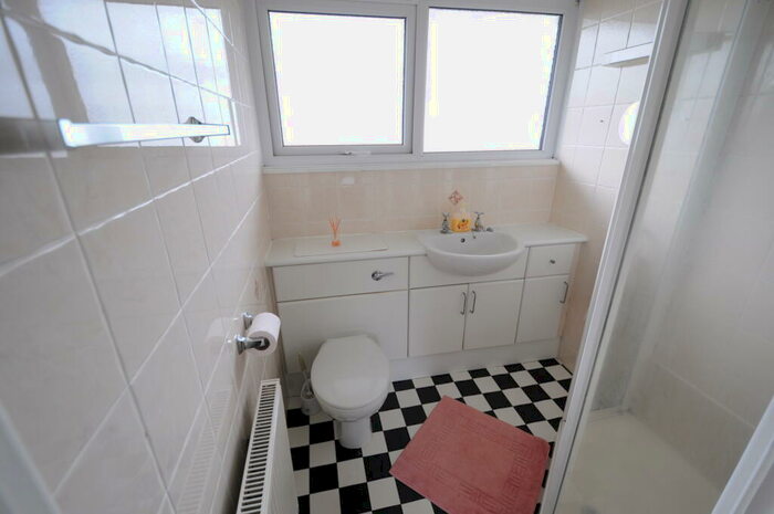 2 Bedroom Apartment To Rent In The Poplars, West Bridgford, NG2