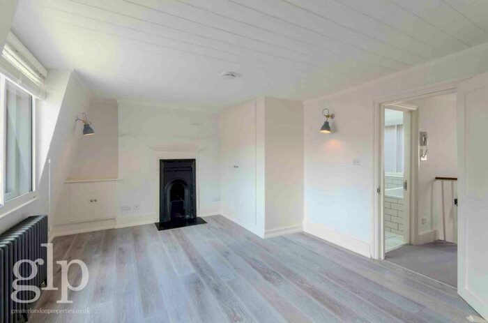 1 Bedroom Flat To Rent In Monmouth Street, Covent Garden, WC2H