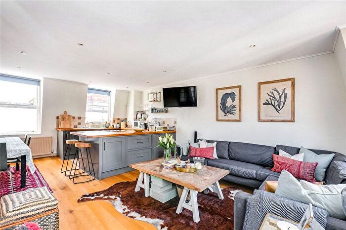 2 Bedroom Maisonette To Rent In Charlwood Place, Pimlico, SW1V