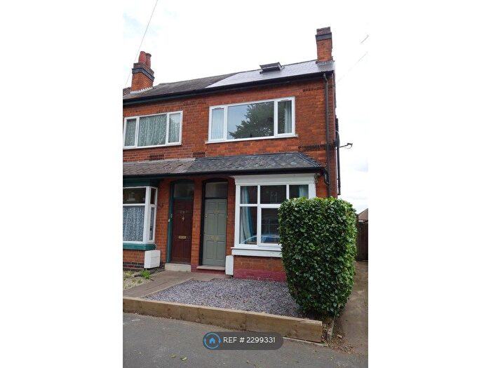 5 Bedroom Semi-Detached House To Rent In Gristhorpe Road, Birmingham, B29