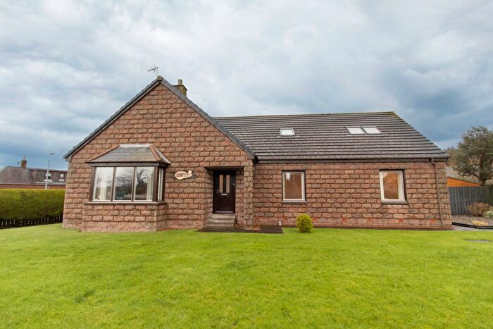 5 Bedroom Detached House For Sale In Lochside, St Cyrus, DD10