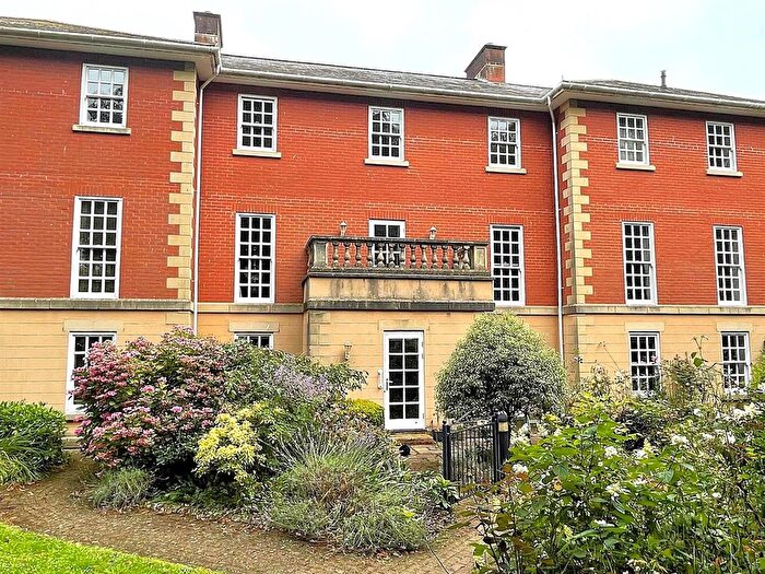 3 Bedroom Flat For Sale In Prispen Drive, Silverton, Exeter, EX5