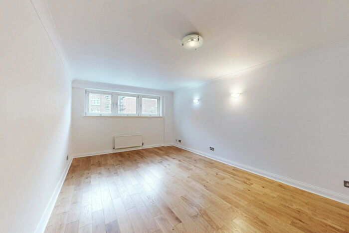 1 Bedroom Apartment To Rent In Blazer Court, St Johns Wood Road, London, NW8