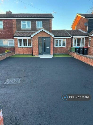 4 Bedroom Semi-Detached House To Rent In The Elms, Milton Keynes, MK3