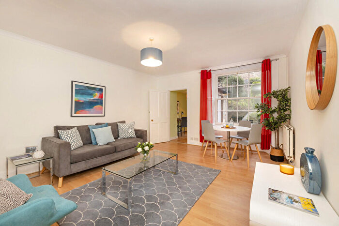 2 Bedroom Flat For Sale In A Fettes Row, New Town, Edinburgh, EH3