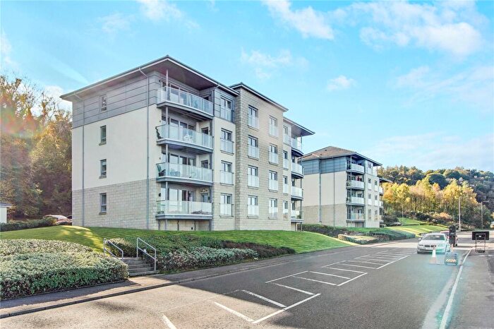 2 Bedroom Flat For Sale In Cloch Road, Gourock, Inverclyde, PA19