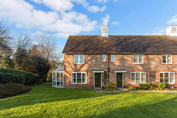 2 Bedroom Retirement Property For Sale In Framers Court, Ellis Way, High Wycombe, HP14