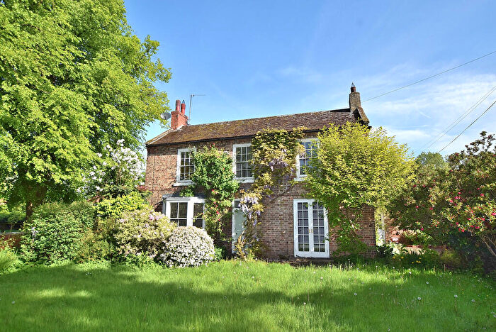4 Bedroom Detached House For Sale In Kiplin, DL10