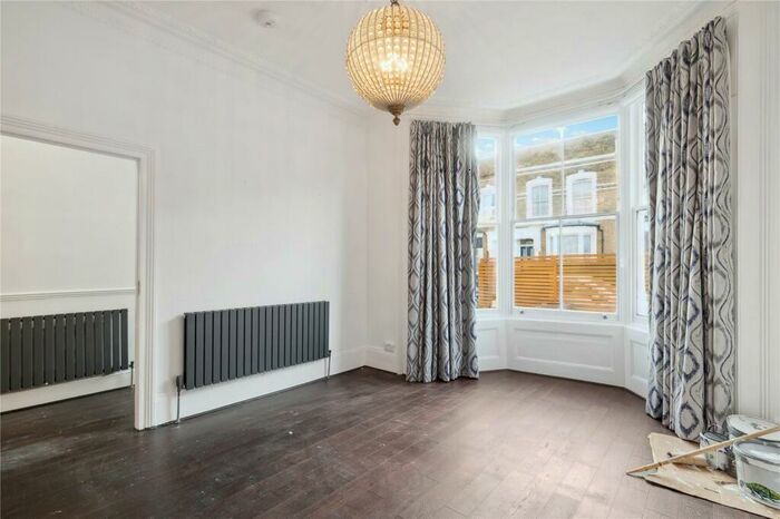 3 Bedroom House To Rent In Bayston Road, Stoke Newington Central, N16