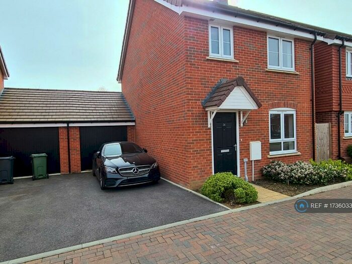 3 Bedroom Detached House To Rent In Gates Drive, Maidstone, ME17