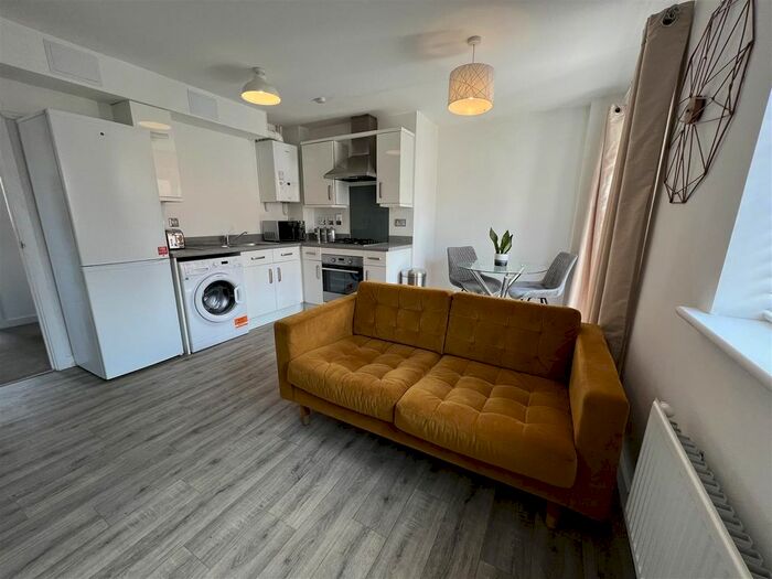 1 Bedroom Flat To Rent In Chapman Drive, Foleshill, Coventry, CV6