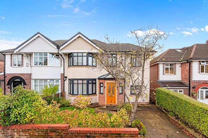 4 Bedroom Semi Detached House For Sale In Ravensway, Prestwich, M25