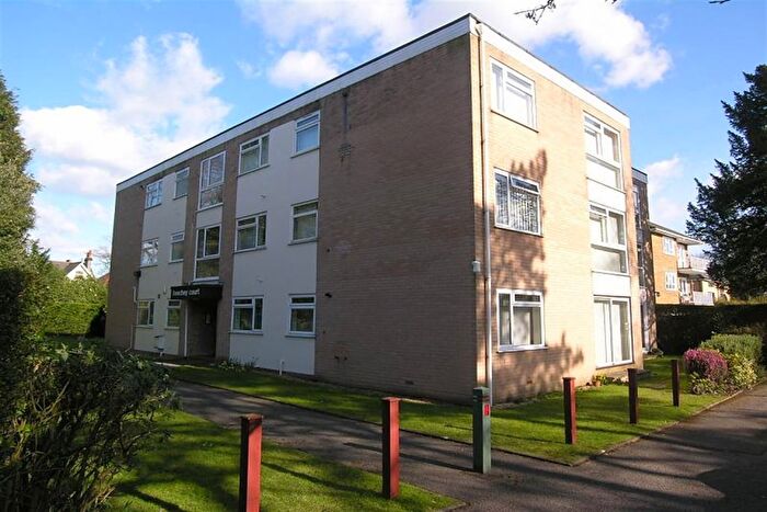 2 Bedroom Flat To Rent In Beechey Court, BH8