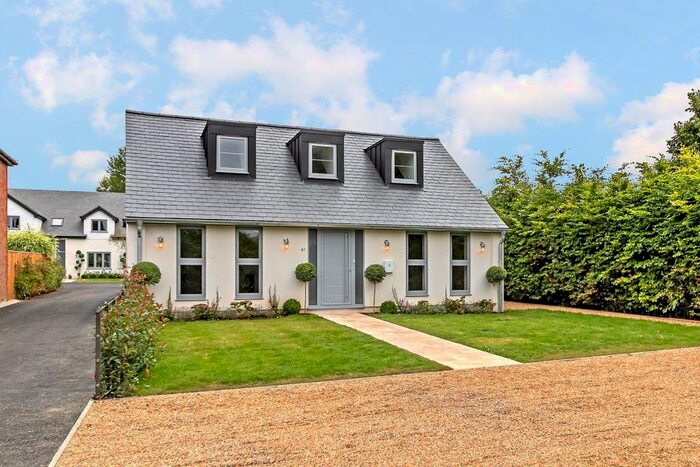 4 Bedroom Property To Rent In High Street, Cheddington, Leighton Buzzard, LU7