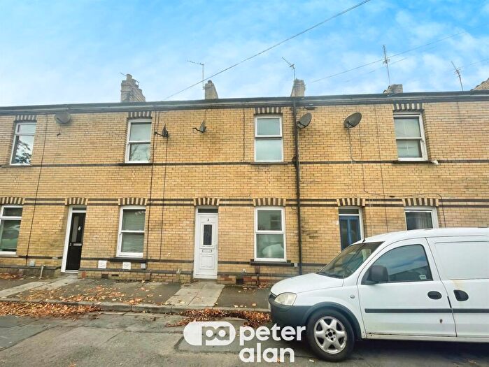 2 Bedroom Terraced House For Sale In Hoskins Street, Newport, NP20