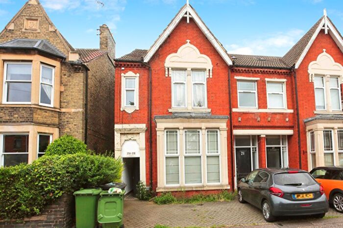 2 Bedroom Flat For Sale In Fletton Avenue, Peterborough, PE2