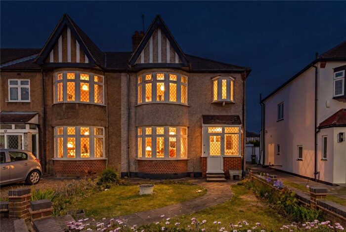 3 Bedroom Semi-Detached House For Sale In Beech Avenue, Upminster, RM14