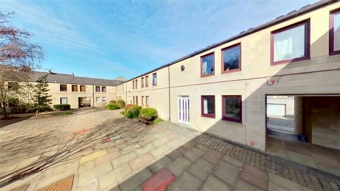 1 Bedroom Flat To Rent In Jamaica Mews, Edinburgh, EH3