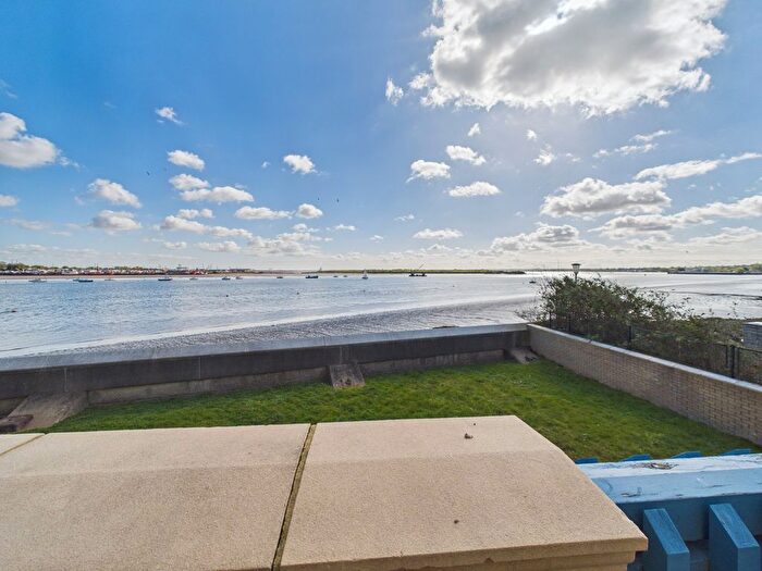 2 Bedroom Flat For Sale In Phalarope Way, St. Mary's Island, Chatham Maritime, ME4