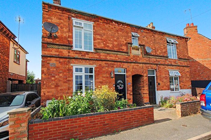 2 Bedroom Semi Detached House For Sale In Grove Road, Thrapston, NN14
