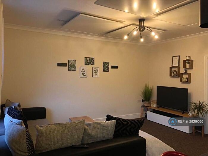 1 Bedroom Flat To Rent In Regent Street, Rugby, CV21