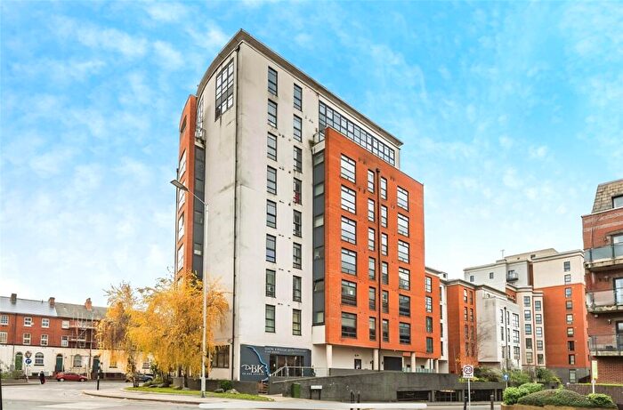 2 Bedroom Apartment For Sale In Kennet Street, Reading, Berkshire, RG1
