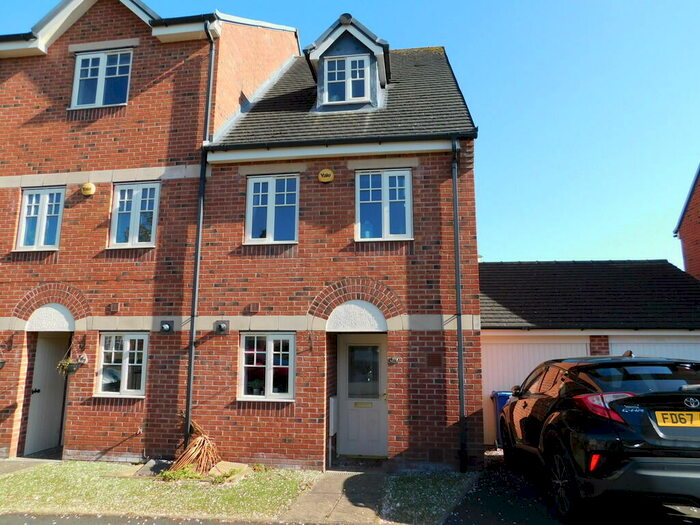 3 Bedroom End Of Terrace House To Rent In Caroline Court, Burton-on-Trent, DE14