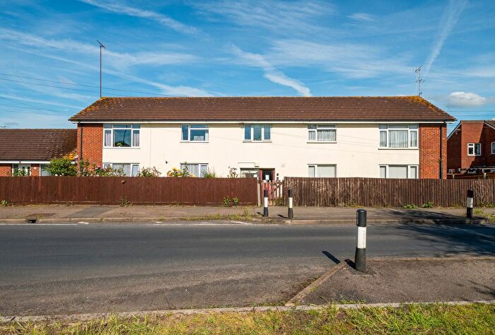 2 Bedroom Flat For Sale In Cherry Orchard, Tewkesbury, Gloucestershire, GL20