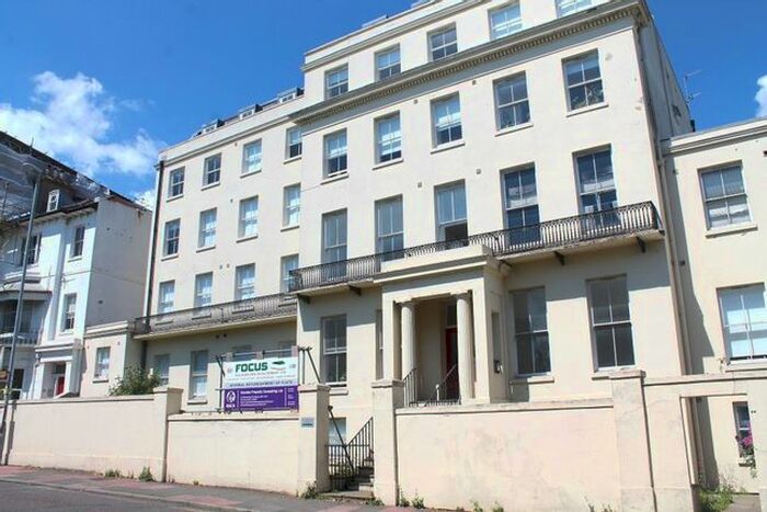 Studio To Rent In St Annes Court, Howard Place, Brighton, BN1