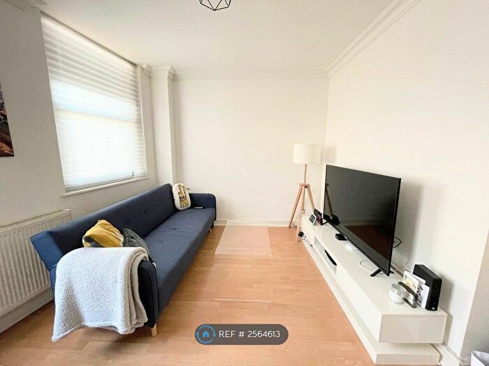 1 Bedroom Flat To Rent In Farringdon Road, London, EC1R