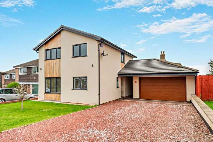 4 Bedroom Detached House For Sale In Lea View, Ryhall, Stamford, PE9
