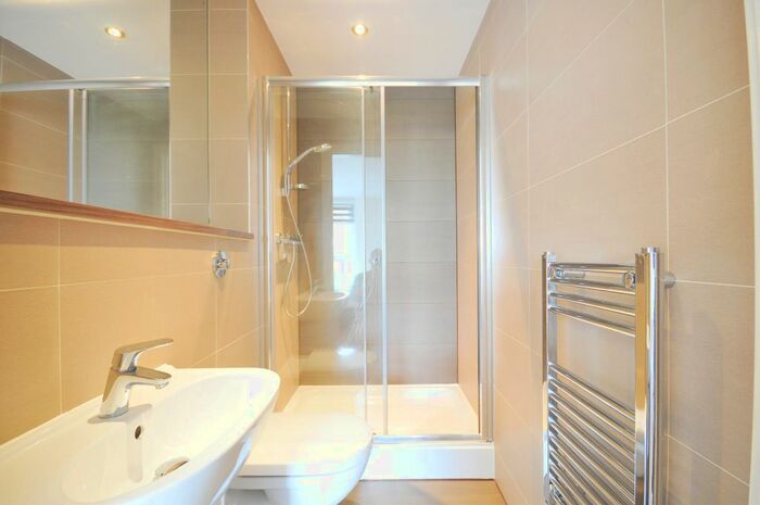 3 Bedroom Flat To Rent In Bedroom Apartment &# Alto, Sillavan Way, Salford, M3