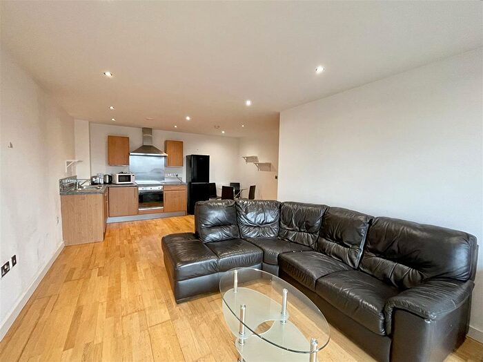 2 Bedroom Flat To Rent In Leeds Street, Liverpool, L3