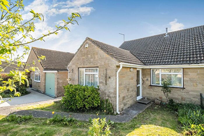 3 Bedroom Semi-Detached Bungalow For Sale In Bauntons Close, Milborne Port, Sherborne, DT9