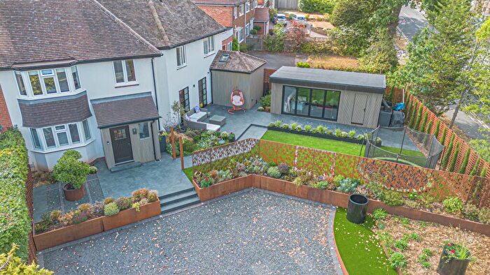 4 Bedroom Semi-Detached House For Sale In Witley Avenue, Solihull, B91