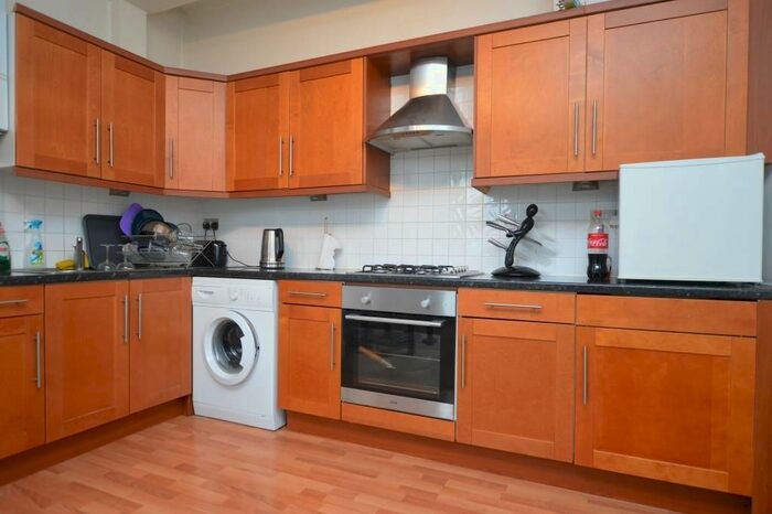 1 Bedroom Flat To Rent In Knighton Park Road, London SE26