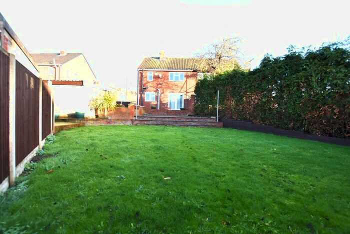 3 Bedroom Semi-Detached House To Rent In Park View, Worsbrough Dale, Barnsley, S70